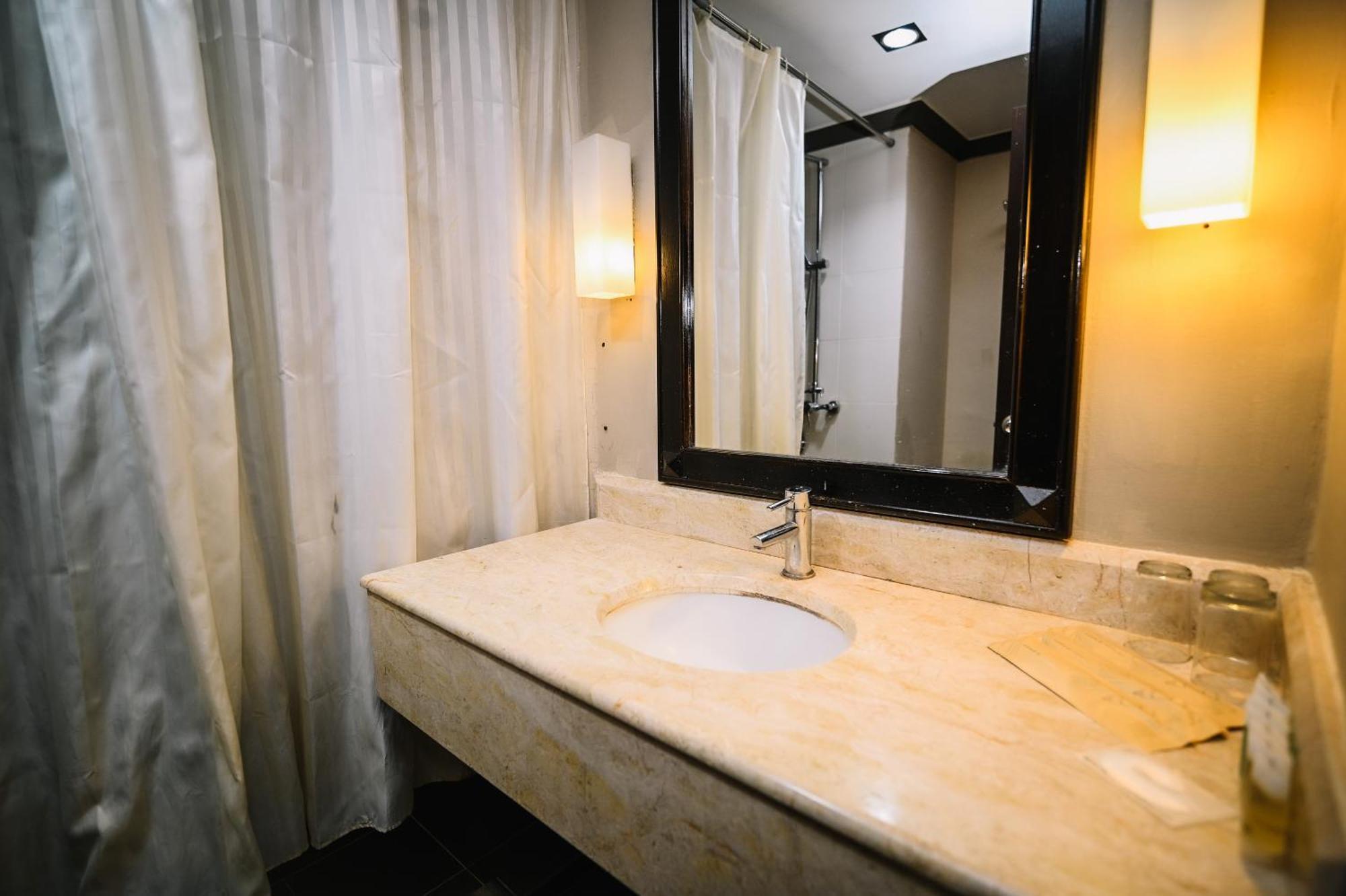 Kingston Hotel 9 - Jonker Street Malacca Eksteriør billede